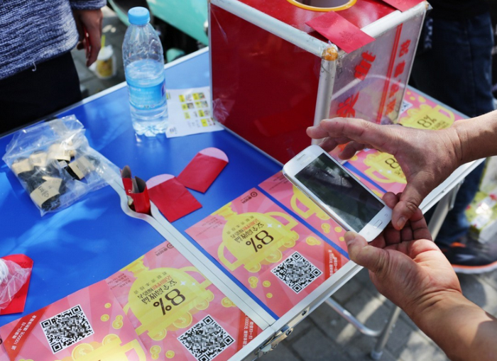 dm推广团队地推九路广告