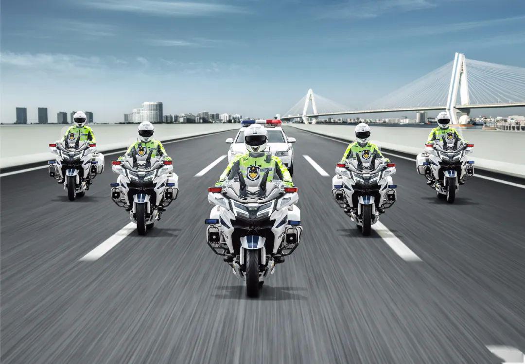 春风公升级国宾警用版——cf1250j正式发布,国产摩托车进入公升时代!