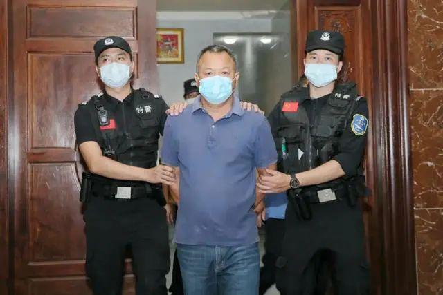 涉黑涉恶犯罪团伙凌晨覆灭现场图片曝光警方发布检举通告扩散