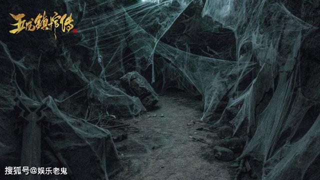 传说中,以天外陨铁打造的水晶棺能够活死人,肉白骨,永葆青春,于是引来