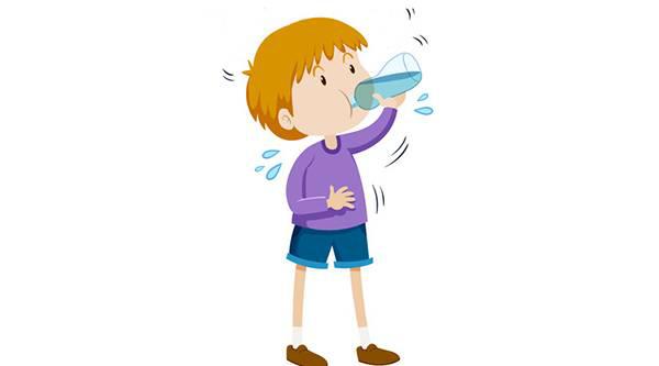 不要等口渴才喝水,根据气温的高低,每天喝1.5～2 l水.