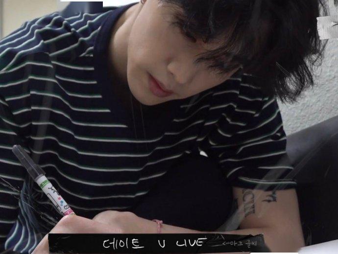 9393酷盖段宜恩的第6个纹身首次出镜