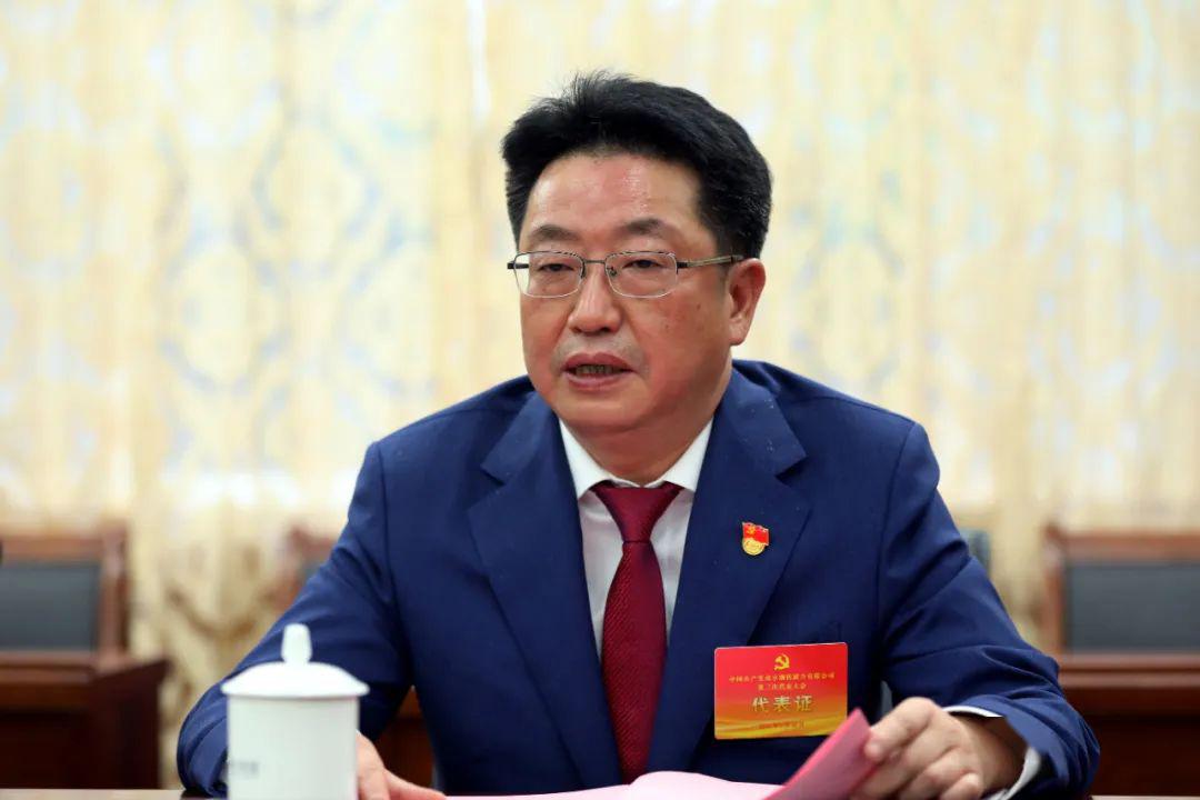 67黄一新全票当选南钢新一届党委书记