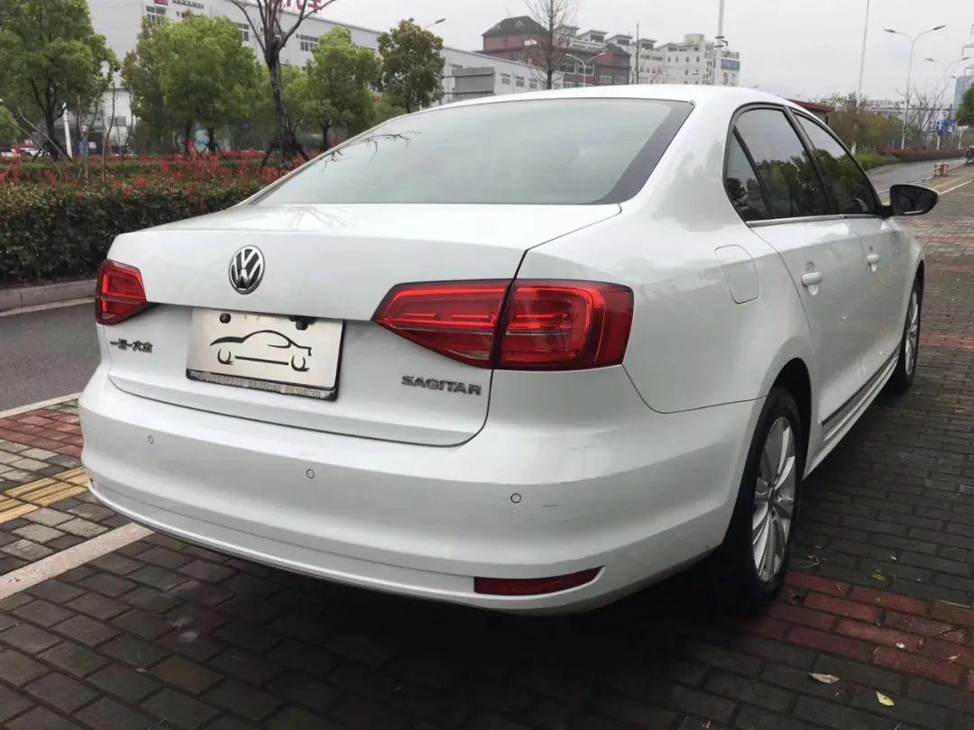 2016年大众速腾16自动高配版