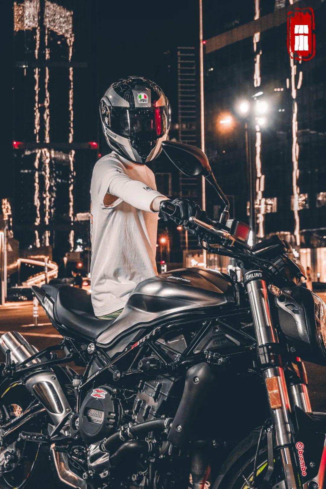 男人耍酷怎么可能少得了重机