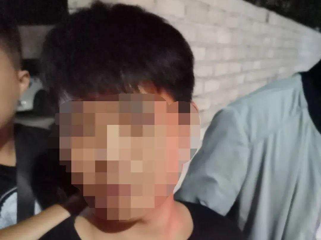 陆丰李某演李某健在东海镇六驿村持手枪杀人化名潜逃22年