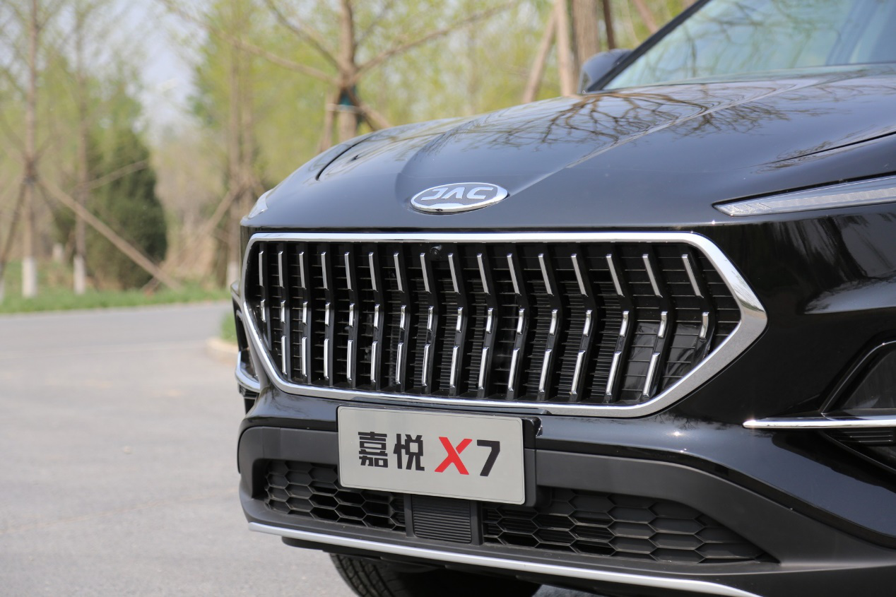 10万元买大空间智能suv江淮嘉悦x7会是黑马车型吗