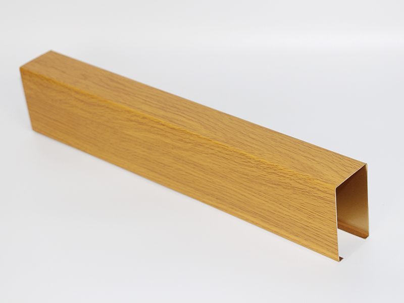 木纹铝方通厂家的材料制作要注重工序