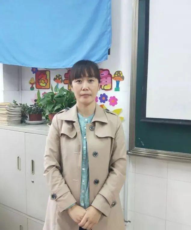 东山61喜报东山小学景丽老师入选济南市立德树人双领军培养人选