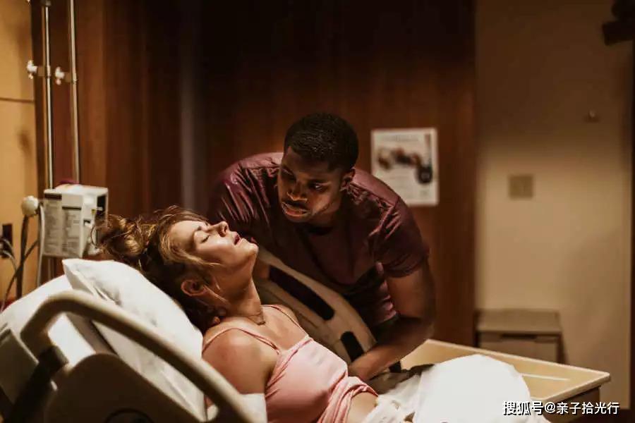 一个妈妈直播自己生孩子的全过程,看了不禁落泪.