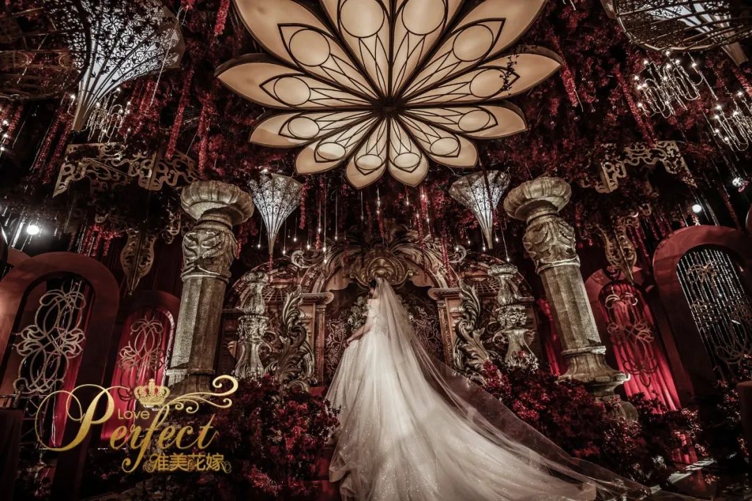 欧洲复古宫廷风婚礼奢华的金光四溢高贵又大气