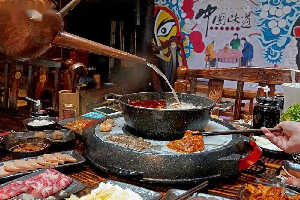 小勺严选699元抢价值190元三尺之蜀火锅烤肉套餐周末通用东西巷弥漫的