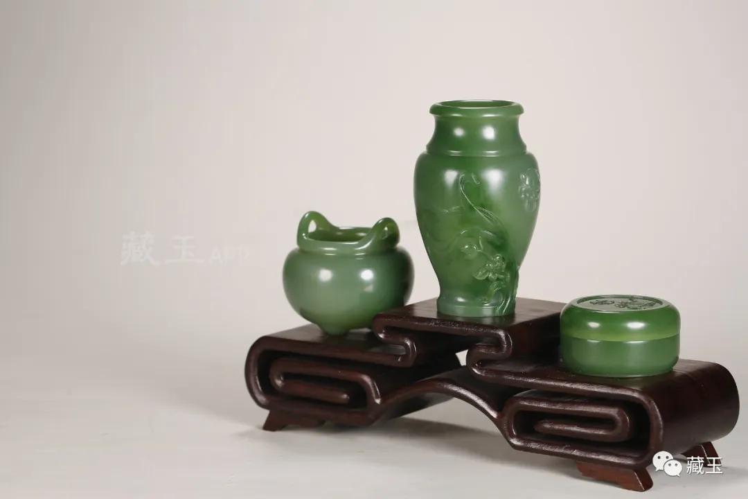 玉雕底座之美克制才是极致的衬托