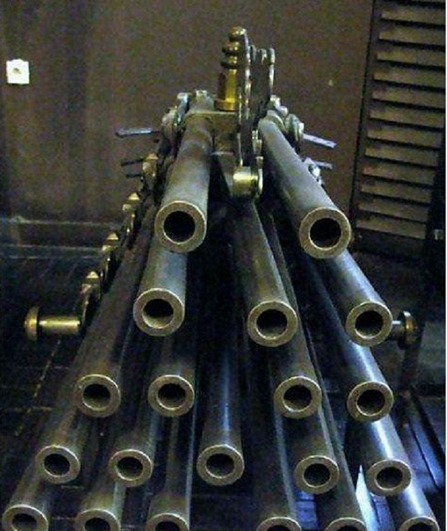 原创世界4大怪异的枪械最后一把最凶悍有20根枪管