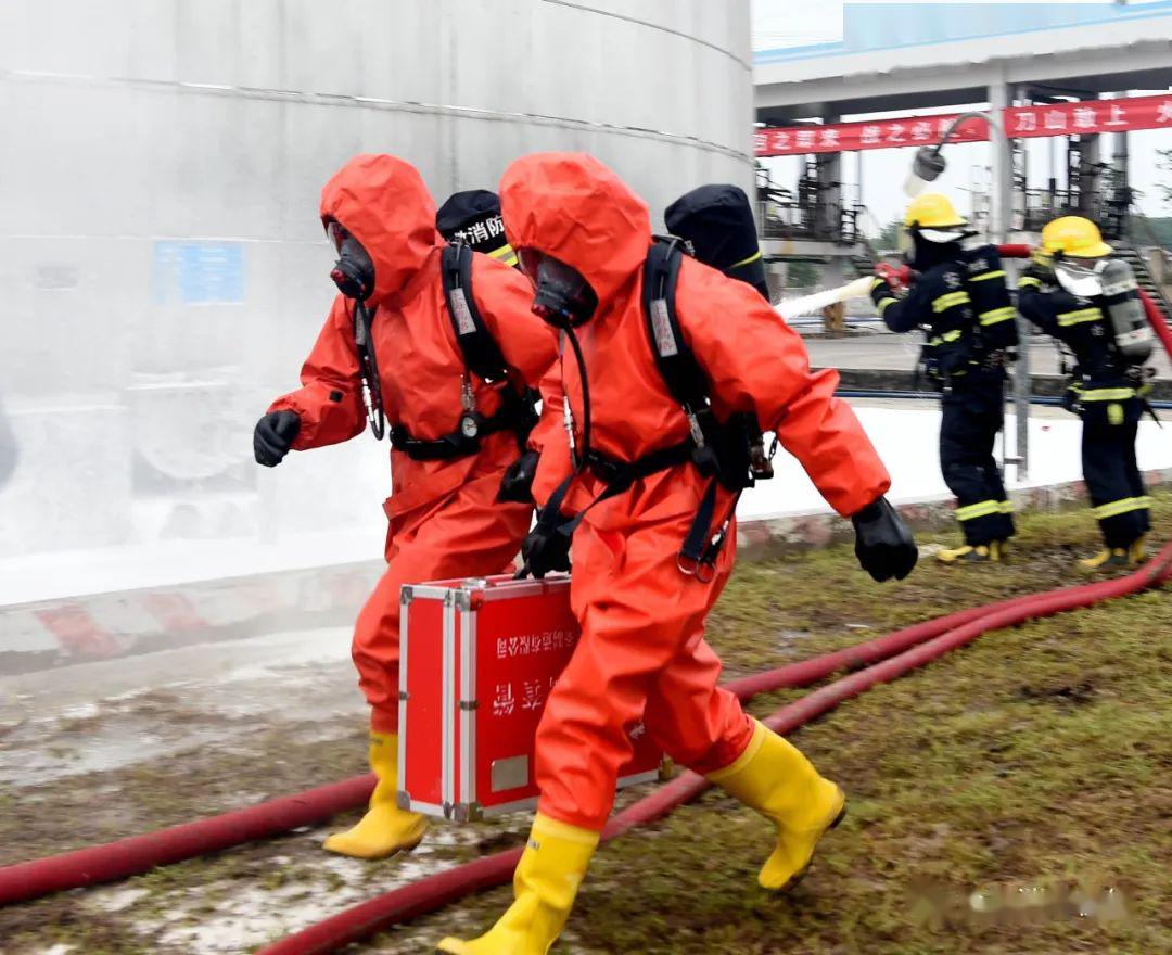 重磅省市联合举办大型化工火灾灭火救援暨火场供水综合演练