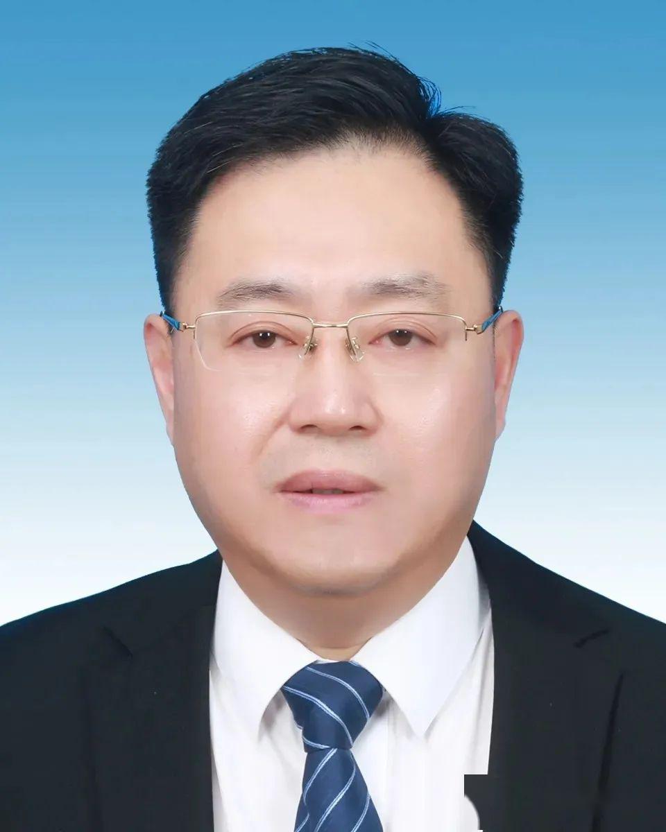 现任舟山市交通运输局副局长,党委委员,二级调研员,拟任市(新区)属