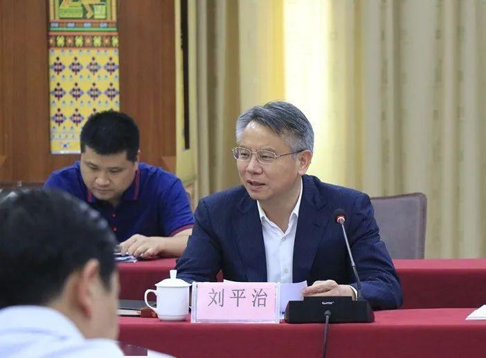 琼中热点丨副省长刘平治到琼中调研时强调压实责任强化落实确保各项