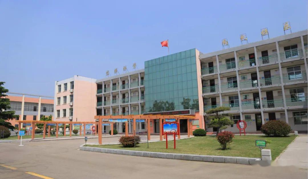 泰安第十三中学省庄镇第一中学凤台学校泰安东岳中学王爱新一行先后