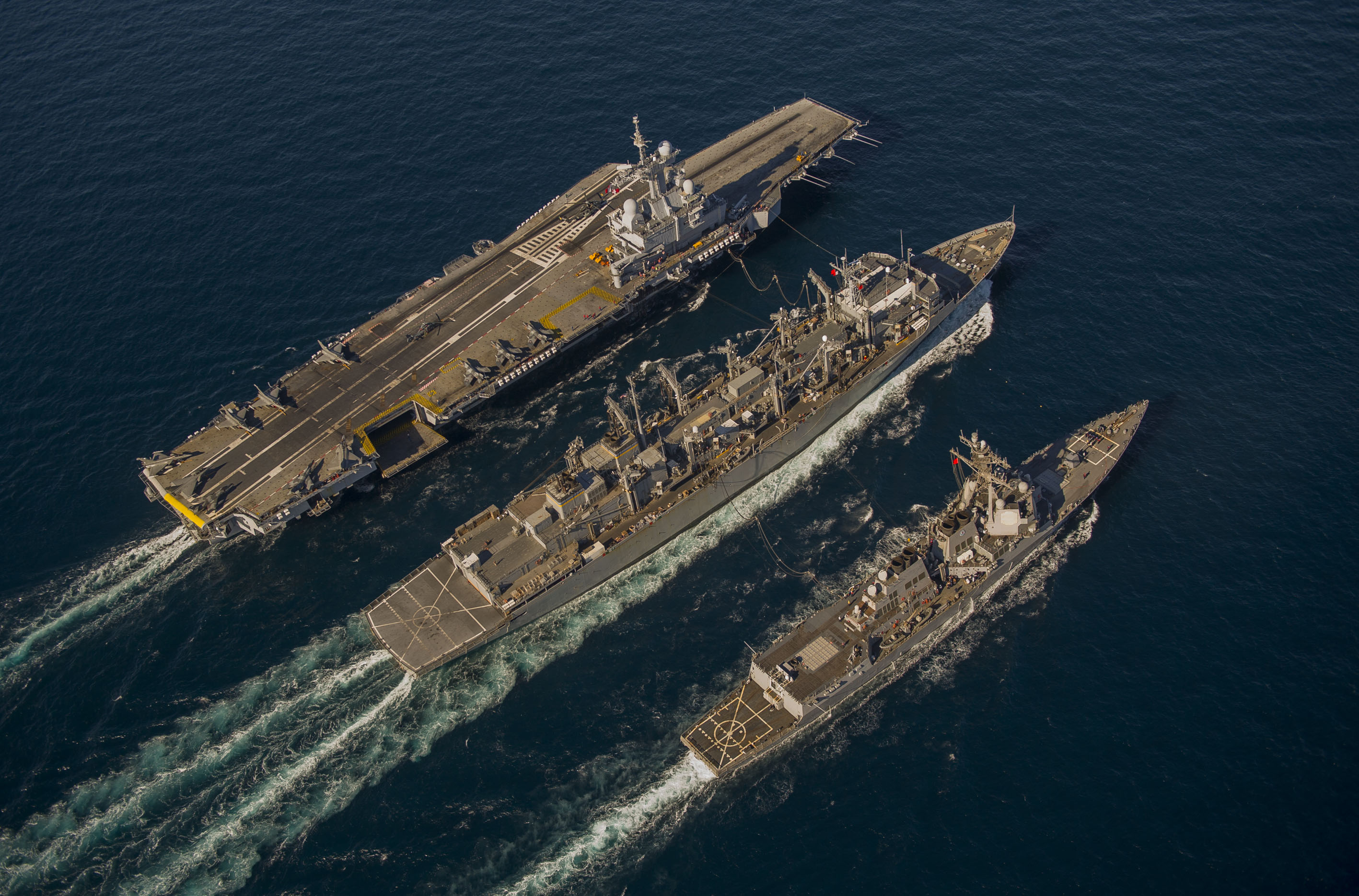 美军舰船驶入巴伦支海已提前通知俄军认怂不其中另有隐情