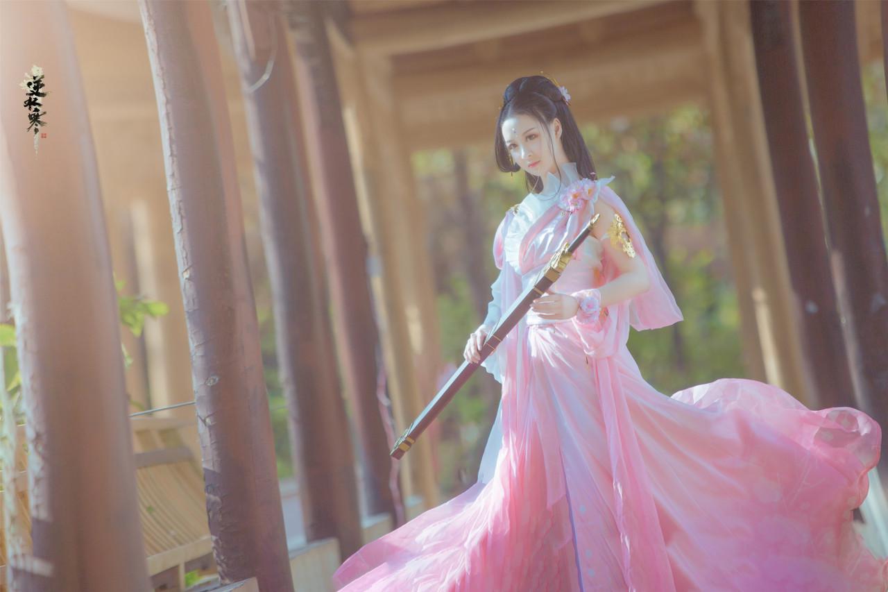 逆水寒·龙吟·桃华灼霜cosplay