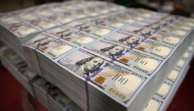 美国疯狂印钱每天印刷美元410亿试图收割一波世人的韭菜