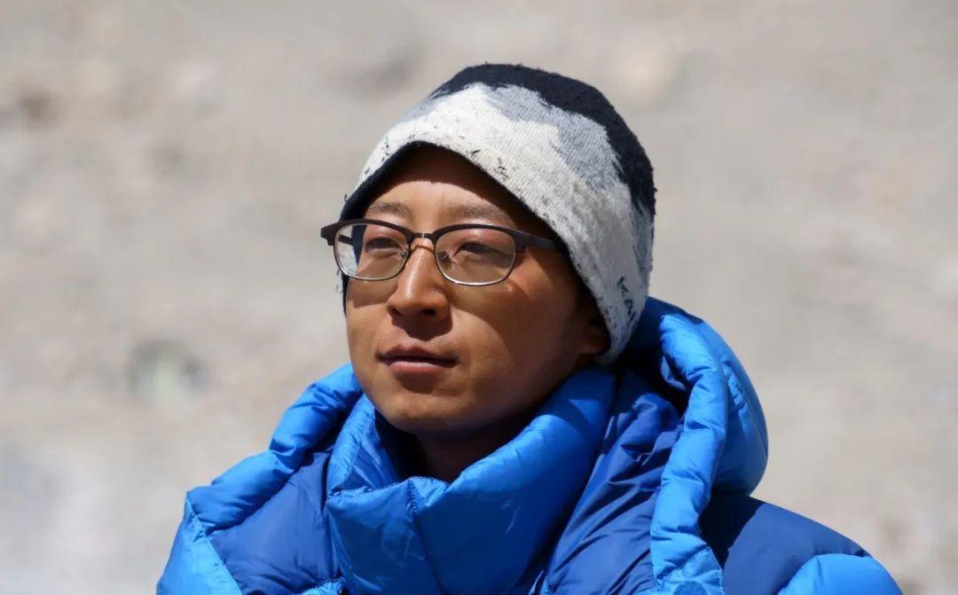 贡秋桑登队员旺青索朗队员次仁平措队员次仁多吉队员洛桑顿珠队员旺