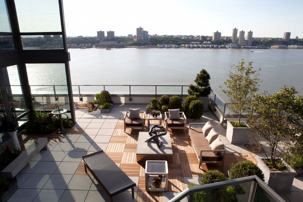 买个顶楼带露台的房子,造一座"高空花园",比别墅还舒服!