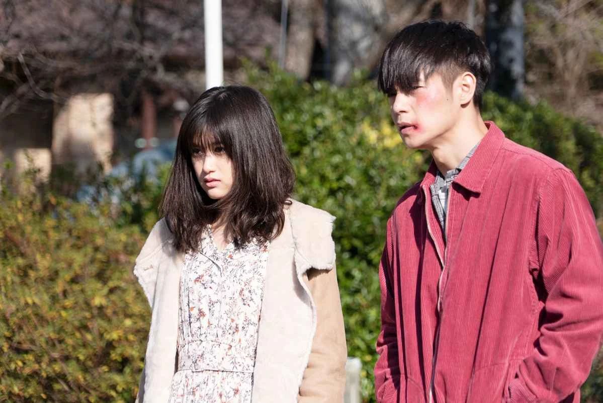 《初恋》影评:脑瘤孤儿拳击手和卖身毒瘾女孩的初恋_电影