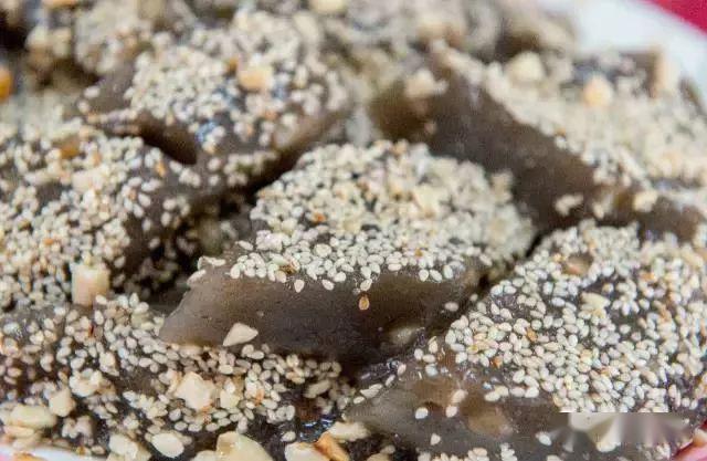 炒糕在东张,几乎每家每户都会做炒糕.