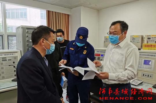商丘市委常委 常务副市长吴祖明到商丘市第一人民医院督导检查安全