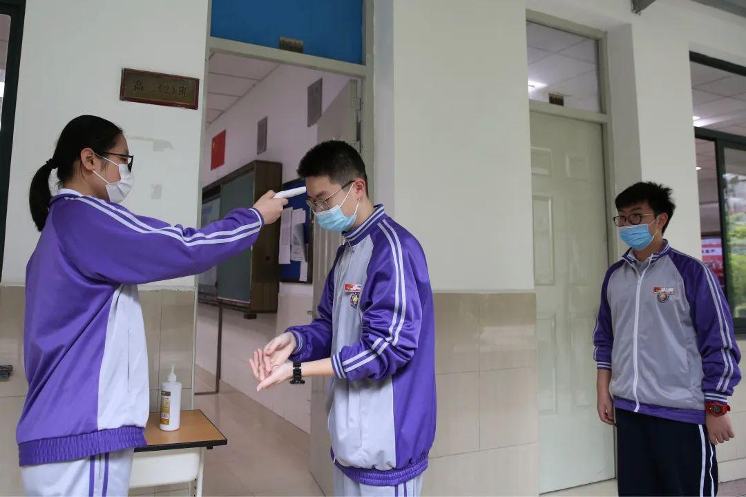 阳光风雨后学习奋进时金中高二学子返校复课