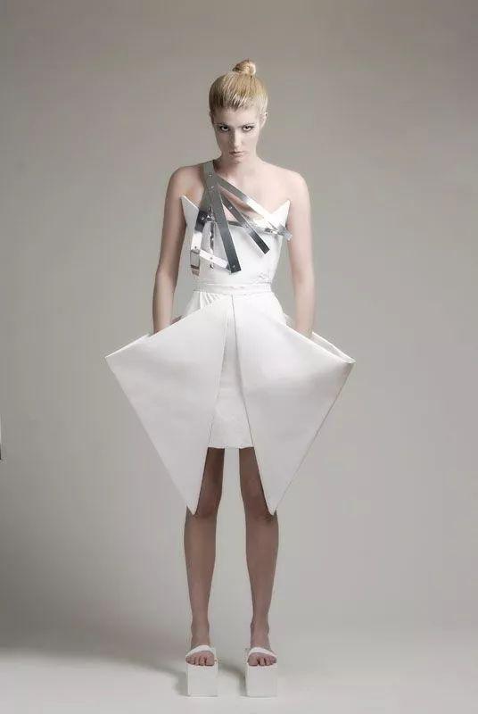 白坯布上的造型艺术,补充下缺失的灵感吧!