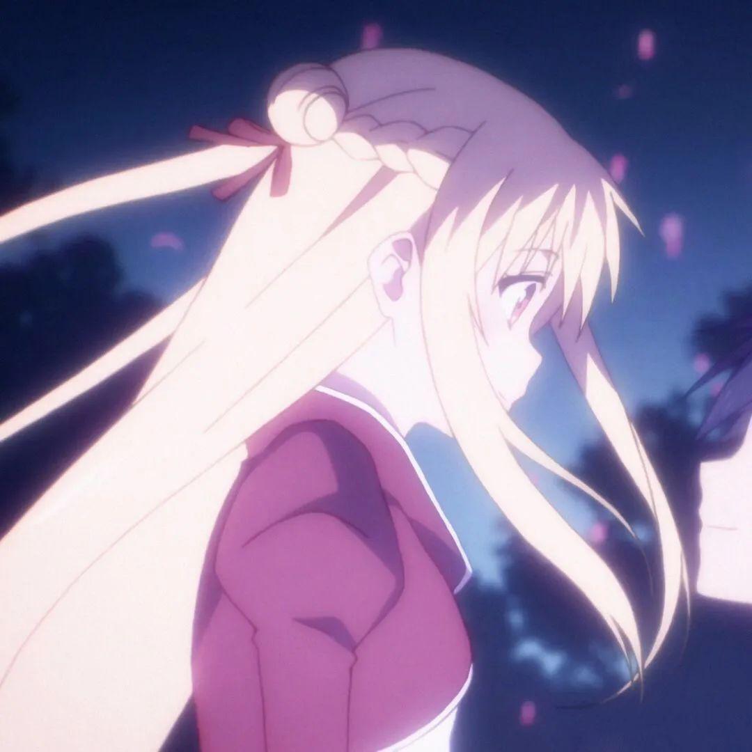 来一些紧张刺激的情侣头像吗