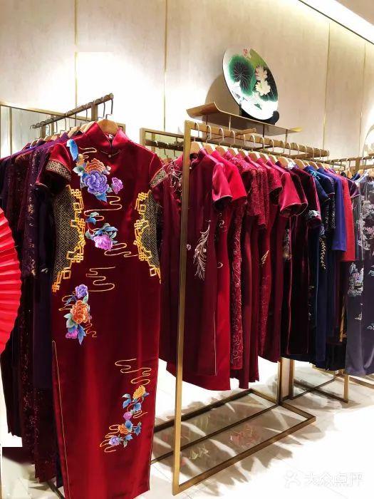 营业时间:周一至周日:09:00-17:00 5 蔓楼兰海派旗袍锦江迪生店 蔓