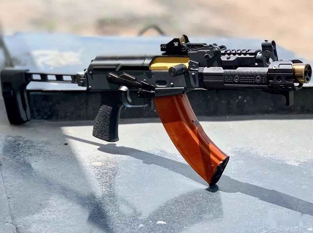 【粉丝翻的牌子】slr rifleworks 最近这个名字在国内火的一塌糊涂