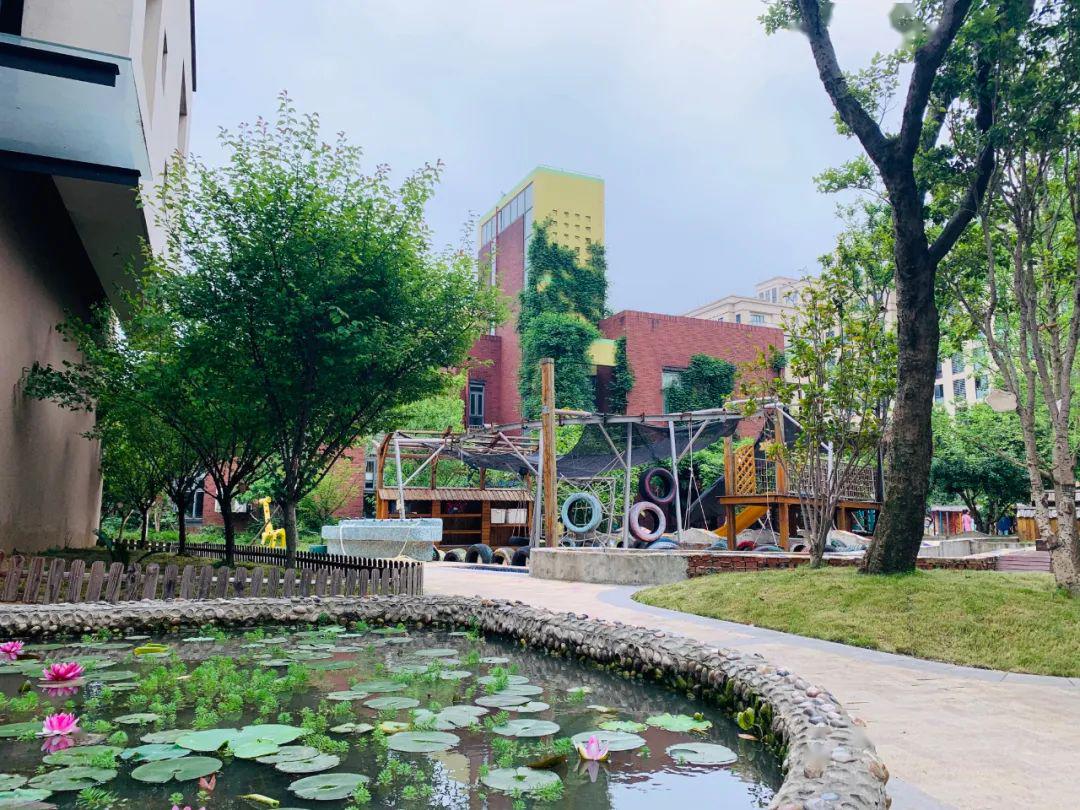 小荷贴水点横塘上幼宝贝开学忙上上城幼儿园开学告家长书
