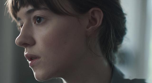 0分,这部「大尺度」英剧,也太好看了吧_玛丽安