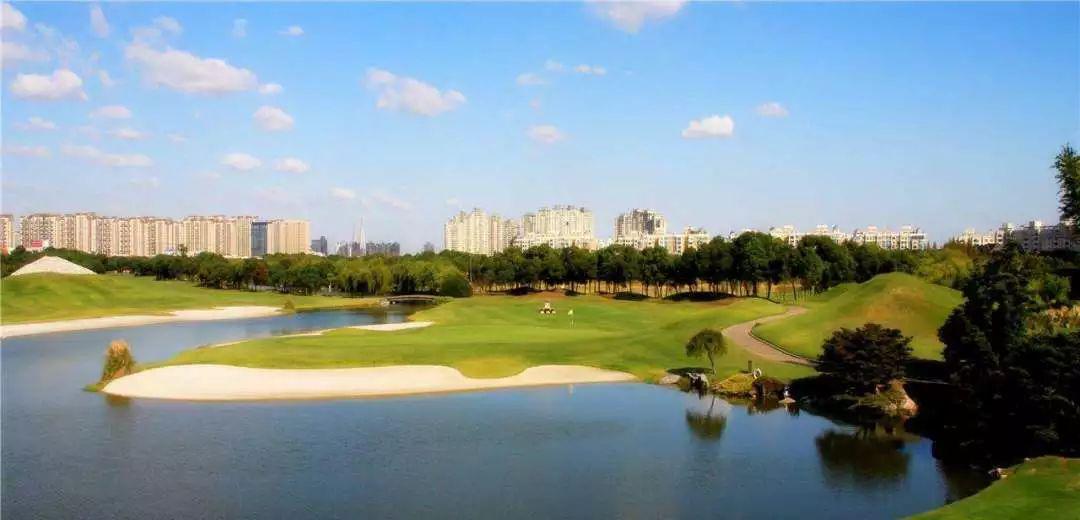 还有汤臣高尔夫场,王港公园,金枫公园,以及占地2