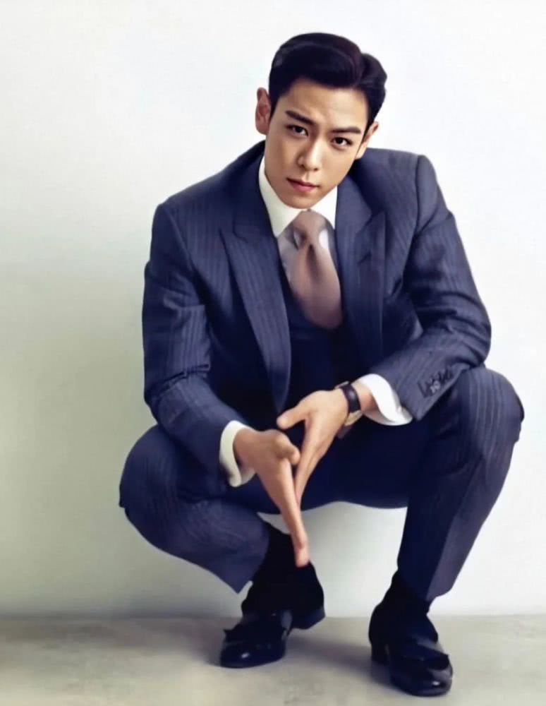 未见过系列:崔胜铉高清照