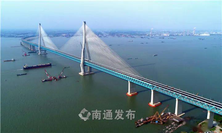加上通州湾全力打造江苏新出海口,南通新机场选址,通沪铁路一期即将