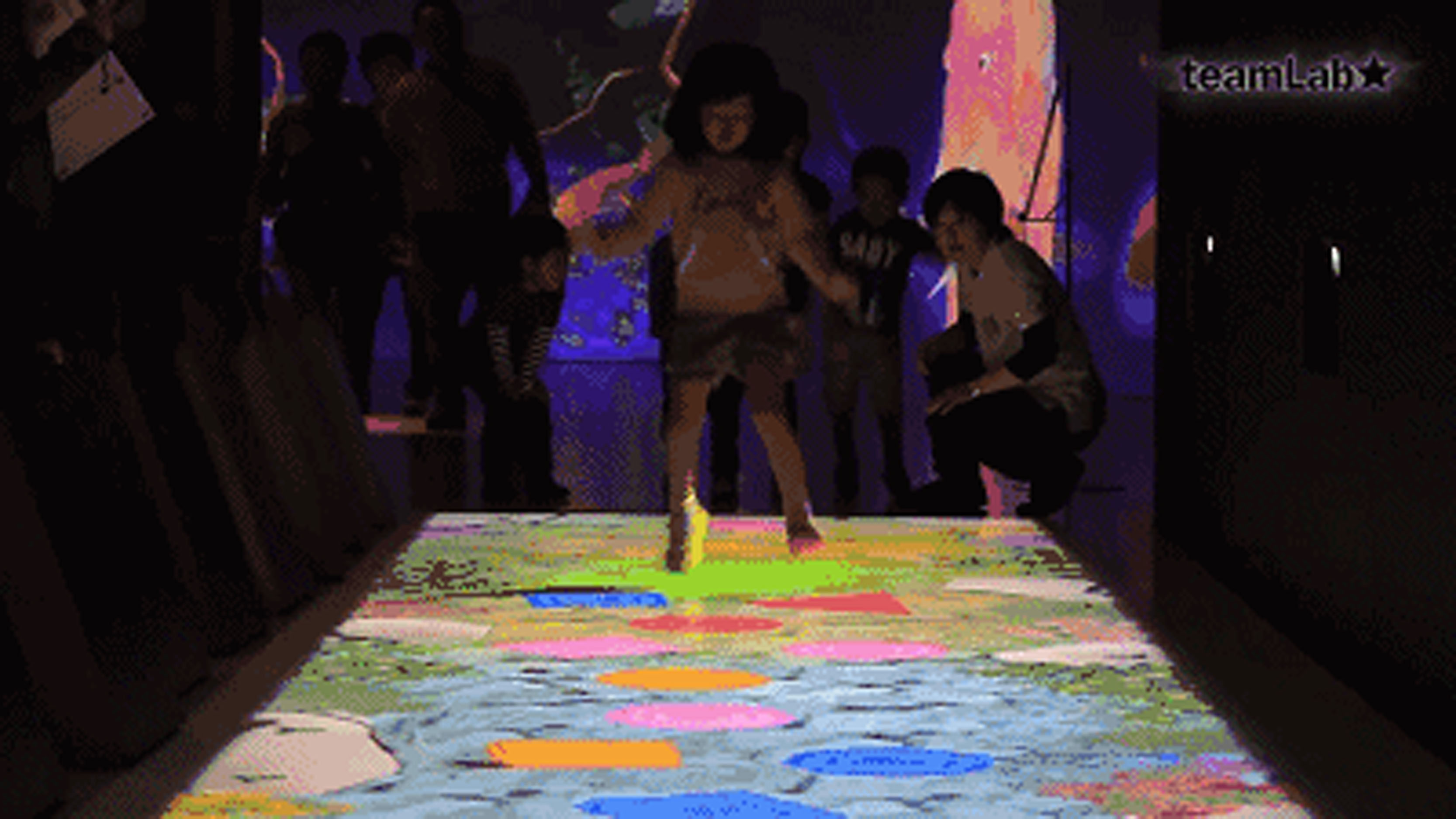 3d互动投影旅行青蛙还没有回家它一定是在玩跳房子