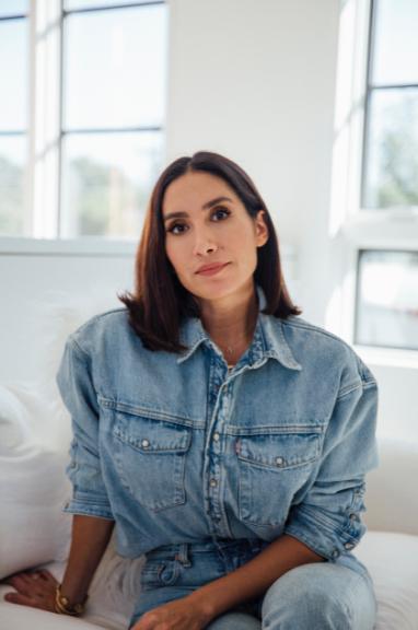 好莱坞明星挚爱护发造型品牌OUAI正式登陆中国_Jen