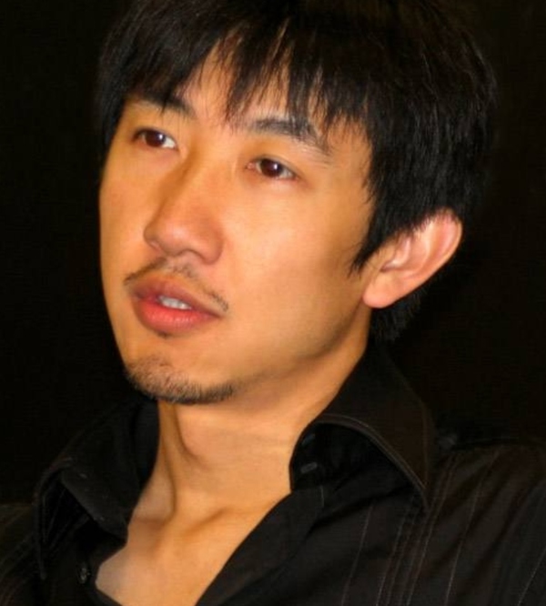 原创鄢颇的风流债踩着梅婷当上导演被外籍女包养李小冉为他流产