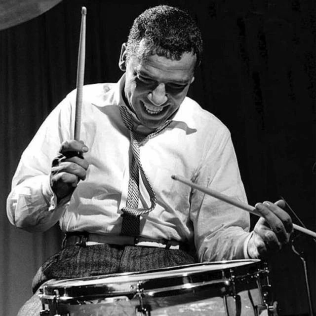 爆裂鼓手致敬buddyrich一个伟大的鼓手要走过多少极致癫狂的疯魔之路