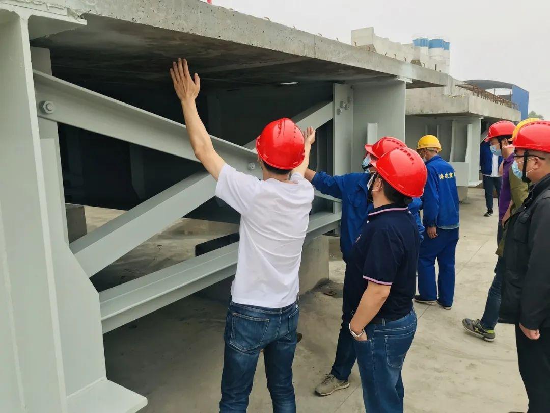 海波要闻丨海波重科总经理刘乾俊前往江北东高速公路项目现场指导工作