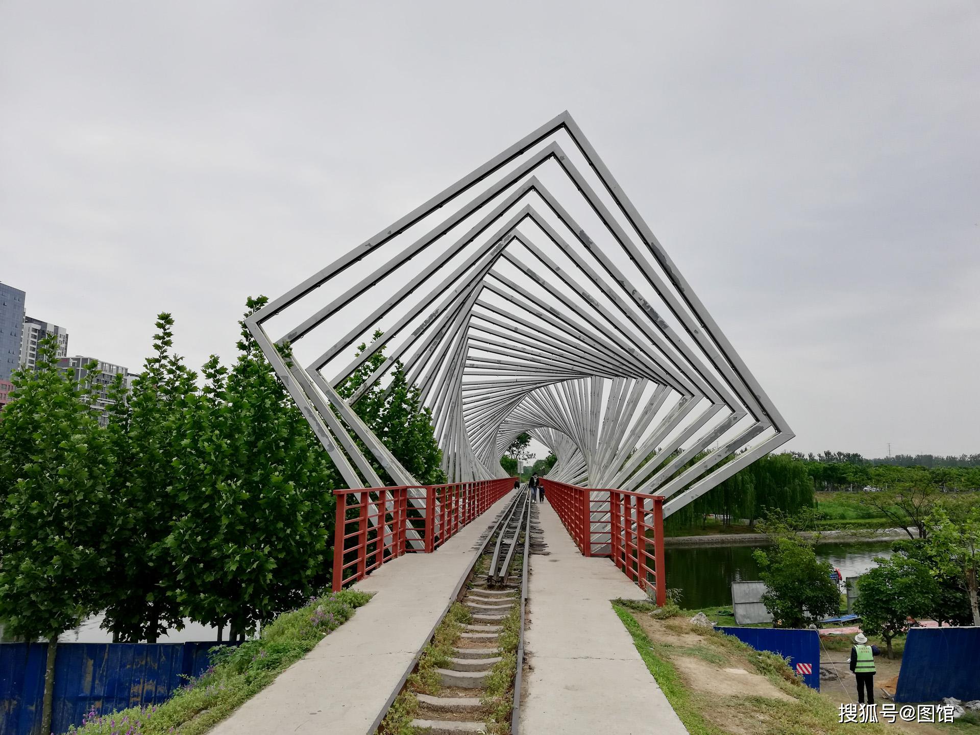 许昌有座奇妙桥漫步如时光穿梭青年人表白圣地