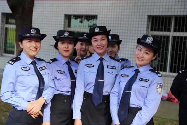 武汉警官职业学院警服图片