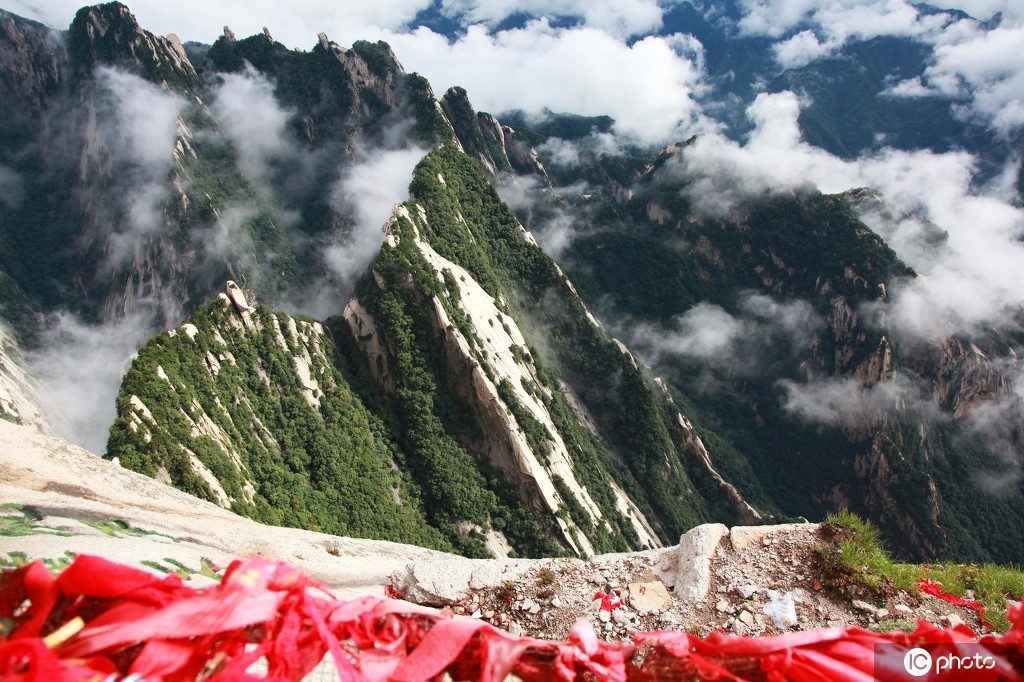 华山古称"西岳",雅称"太华山"