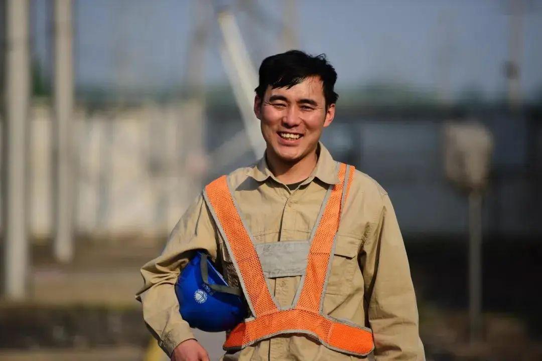 世界微笑日,用微笑传递爱