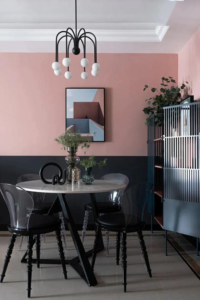 67昆明装修设计案例丨96㎡精装房用黑色粉色打造出精致时髦的家